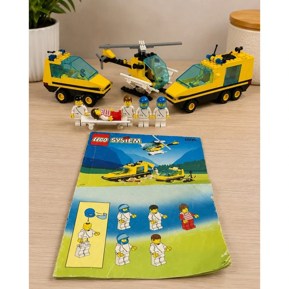 LEGO 1896 Trauma Team Classic Town 100% Complete w/ Instructions Vintage 1992